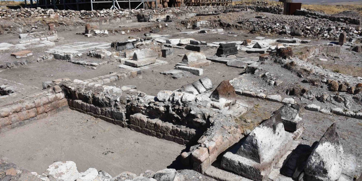 Kars'taki Antik Mezarlar: Ölümün Ötesindeki Yaşam